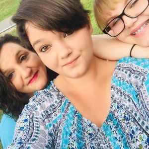 Meet your Posher, Lori